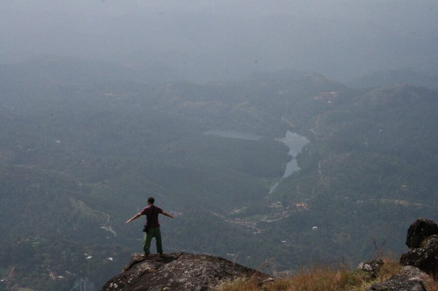 Private Munnar Tea Trek - Tea making, local life, and nature