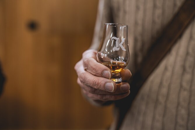 Private Tassie Distillery Tour - Tastings, Lunch and Morning Tea - Who should book this distillery day?