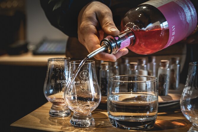 Private Tassie Distillery Tour - Tastings, Lunch and Morning Tea - Spring Bay Distillery: meet the owners in Cambridge