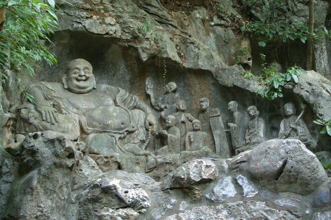 Private Tour Hangzhou West Lake and Tea Fields Discovery - Guides, timing, and the level of service