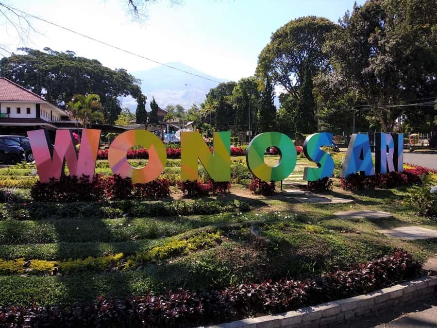 Private Trip Malang/Surabaya : Tour Tea Plantation Wonosari - Inside the factory, from leaf to packet