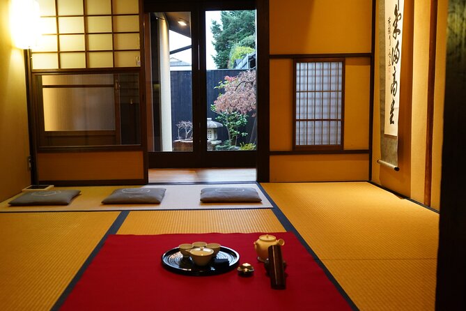 Sencha-do the Japanese Tea Ceremony Workshop in Kyoto - Arriving at the Higashi Abe School studio