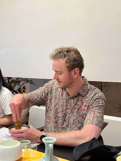 Shanghai: Song Dynasty Tea Ceremony Experience - Learning the tools one by one