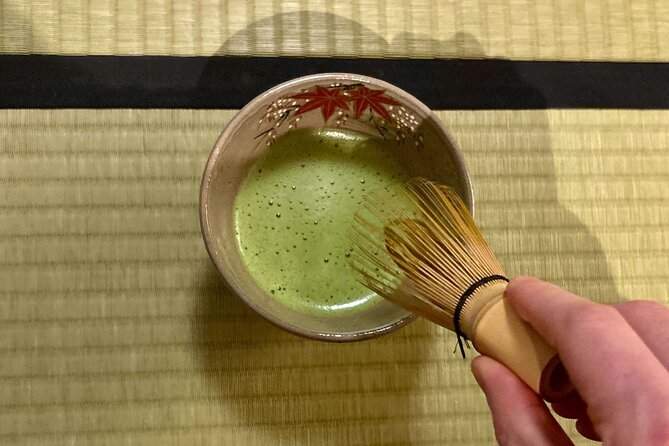 Silent Beauty of Kyoto Zen Walk and Tea Experience - Kodaiji’s Zen gardens and seasonal trees
