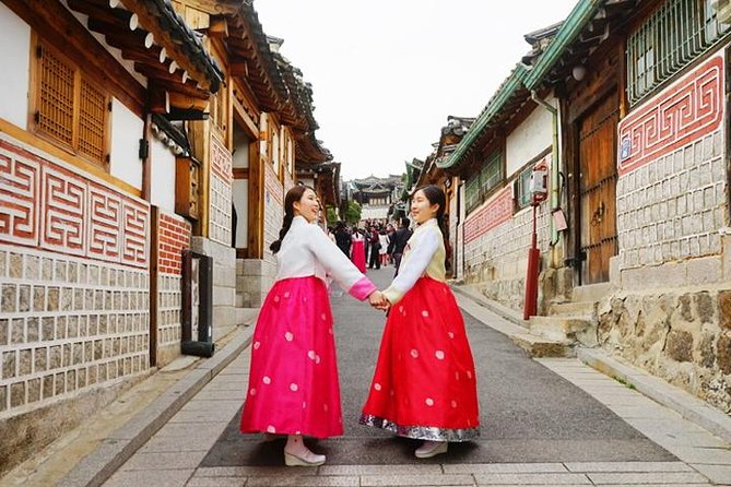 Small Group Seoul Highlight Tour opt. Hanbok & Tea Ceremony - The Korean tea ceremony option