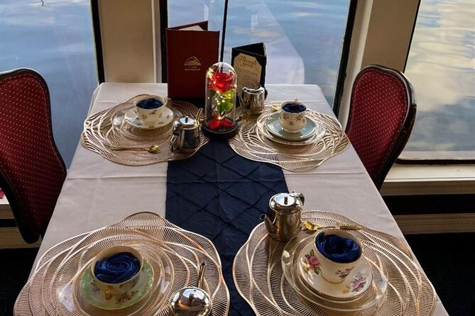 St. Johns River High-Tea Cruise Tour in Sanford - The Barbara-Lee turns lunch into a river outing