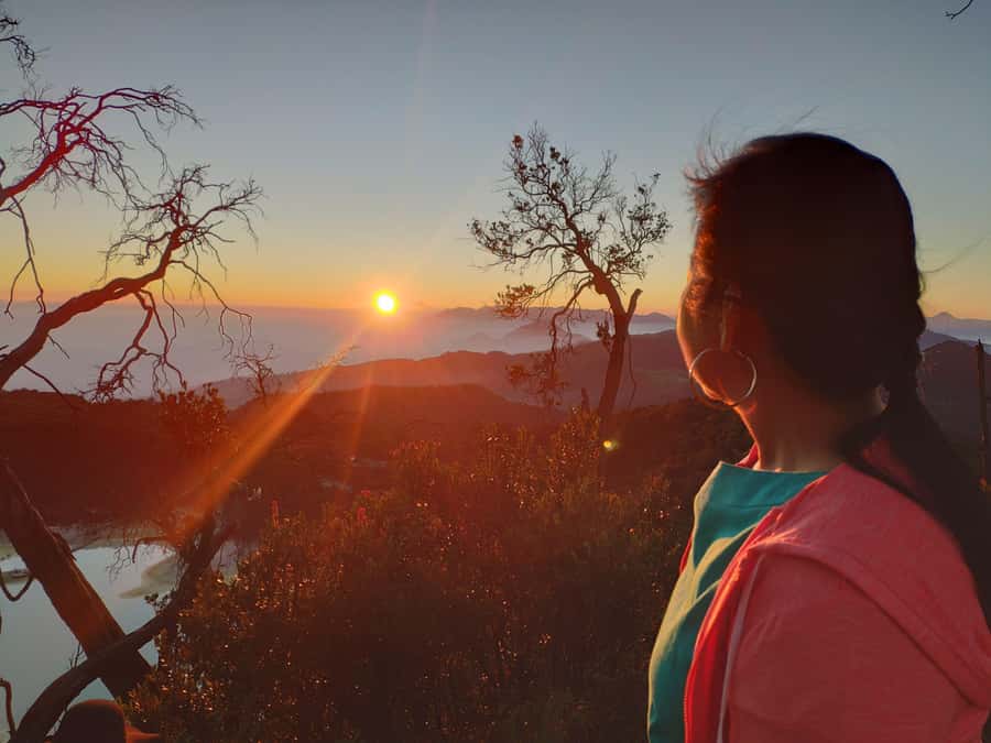 Sunrise Sunan Ibu,Kawah Putih,Volcano,Tea factory,Hot spring - Starting with sunrise at Sunan Ibu