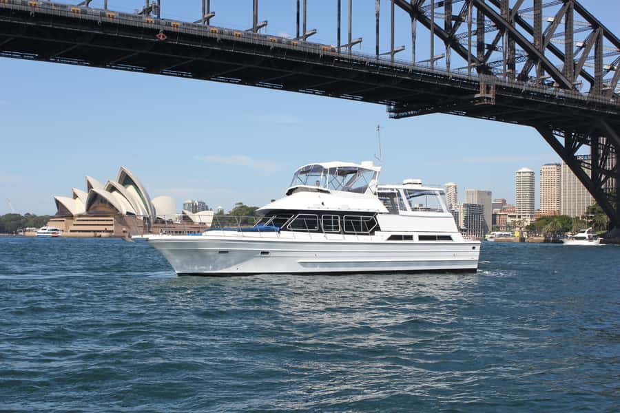 Sydney Harbour: 2-Hour Morning Yacht Cruise with Morning Tea - Starting at Circular Quay at 10:00 AM