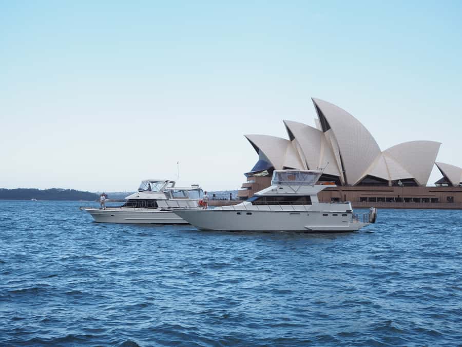 Sydney Harbour: 2-Hour Morning Yacht Cruise with Morning Tea - Under the Harbour Bridge and beside the Opera House