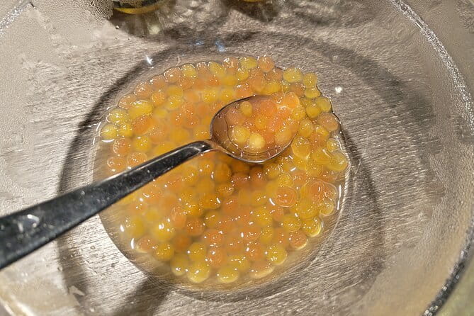 Taipei Fresh Market Tour and Colorful Bubble Tea Making - Why this short Taipei food tour works