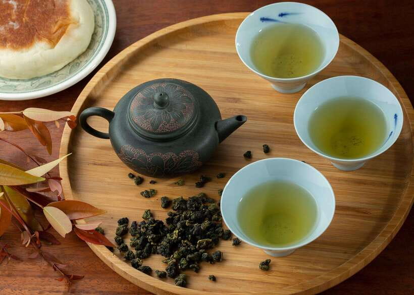Taipei: Maokong Tea & Shenkeng Tofu Private Day Tour - The Maokong Gondola ride