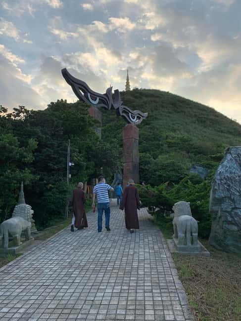 Taipei Private Spiritual Tour with Afternoon Tea & Cycling - Why this day feels different from a standard Taipei outing