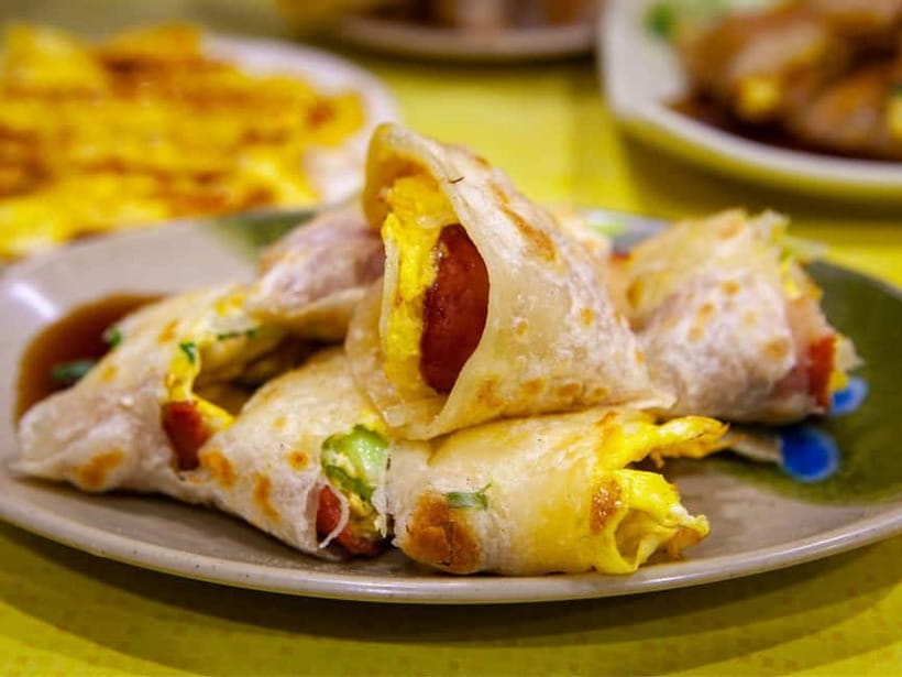 Taipei: Taiwan Traditional Breakfast & Market & Tea Tasting - Taipei Breakfast Starts at Lanzhou Market