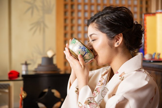 Tea ceremony experience with simple kimono in Okinawa - Who will enjoy this most?