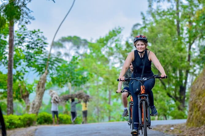 Tea Loops E-Biking - Riding the tea plantations by electric bike