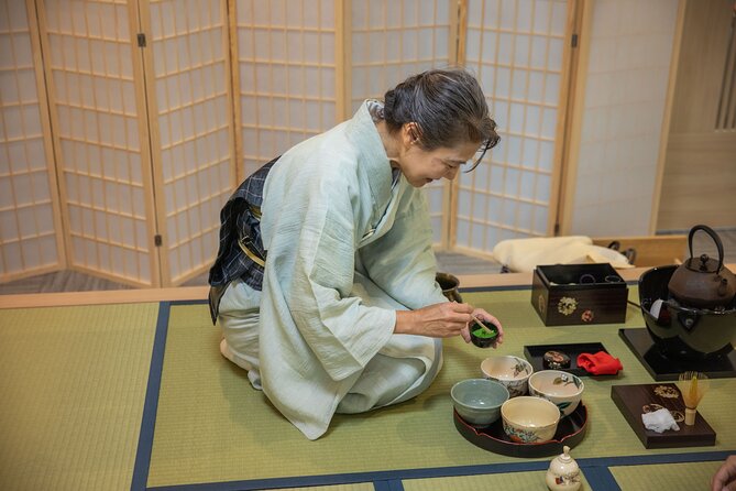 Tokyo: Casual Japanese Tea Ceremony Experience - Why the eight-person limit matters