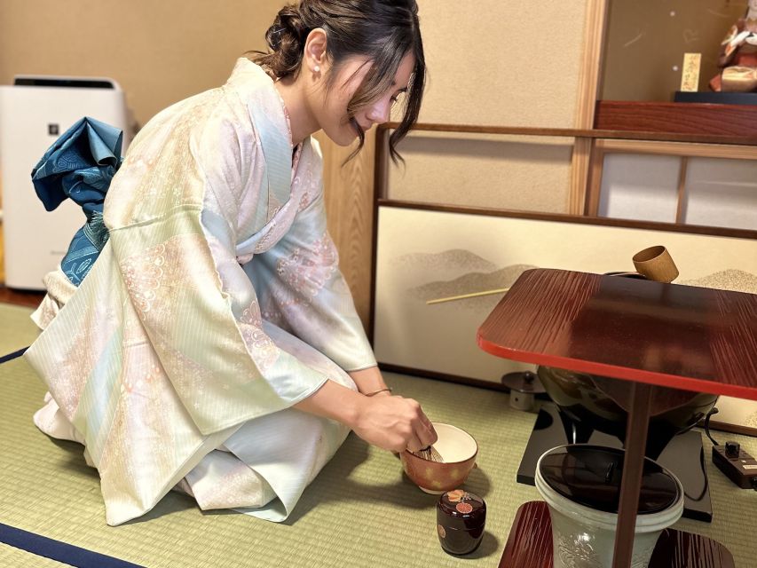 Tokyo:Genuine Tea Ceremony, Kimono Dressing, and Photography - Walking in a kimono, with a practical lesson