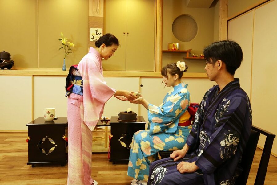 Tokyo: Practicing Zen with a Japanese Tea Ceremony - Who Will Enjoy This Most