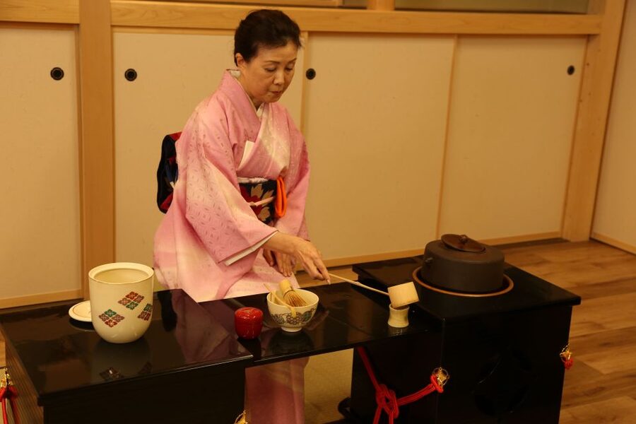 Tokyo: Practicing Zen with a Japanese Tea Ceremony - Why Zen Matters Here