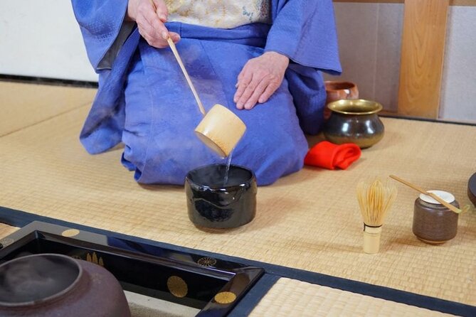 Tokyo Tea Ceremony Class at a Traditional Tea Room - Making your own matcha