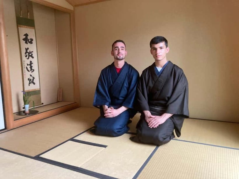 Tokyo: Tea Ceremony Experience in a small tea room - The first lesson: understanding the tea room
