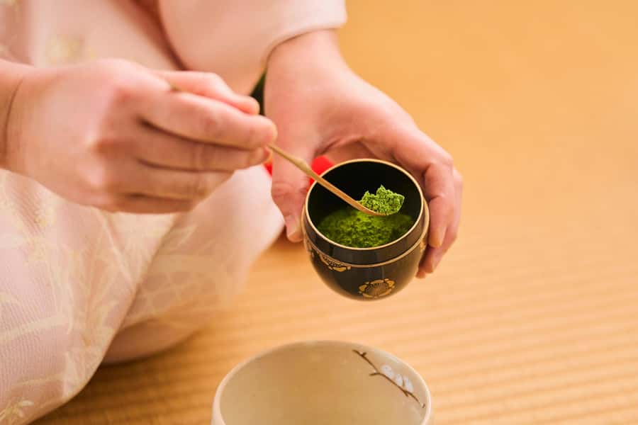 Tokyo: Tea Ceremony & Japanese Traditional Sweets - What the one-hour tea experience actually includes