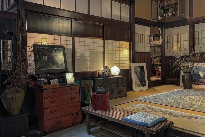 Traditional Japanese Tea Ceremony at Master's Private Tea Room - Preparing green tea and matcha with Bob-san