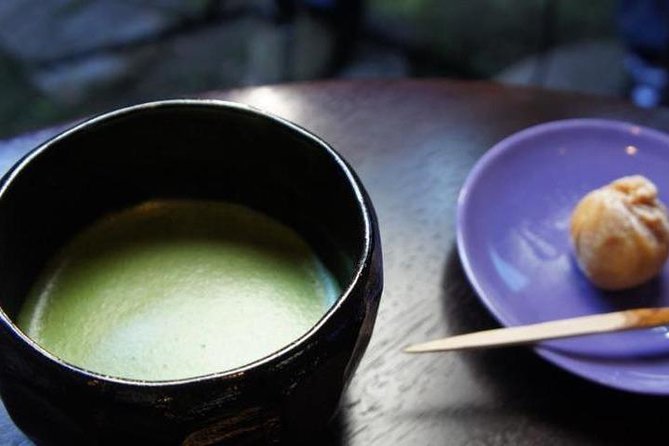 Traditional Tea Ceremony in Kyoto - Entering the townhouse at Hotei64