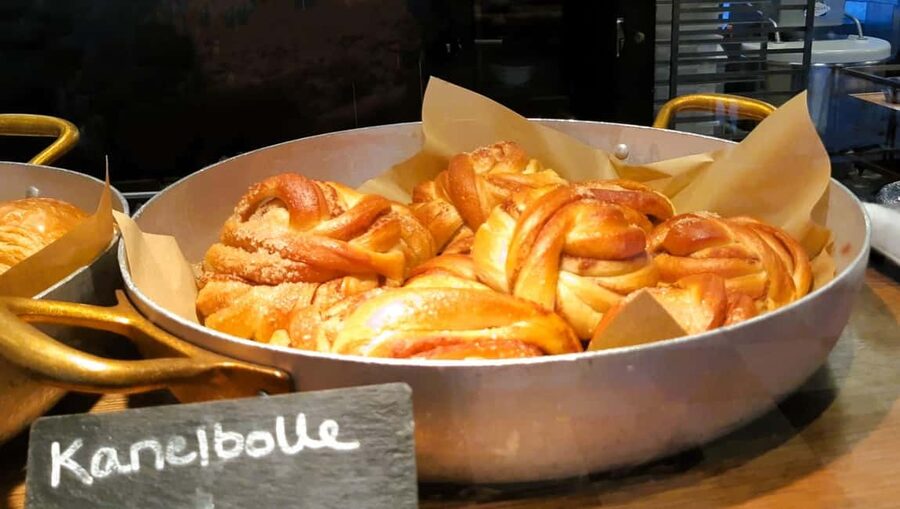 Tromsø Sweet Temptations Tour: Afternoon Tea & Other Sweets - Who will enjoy this most?