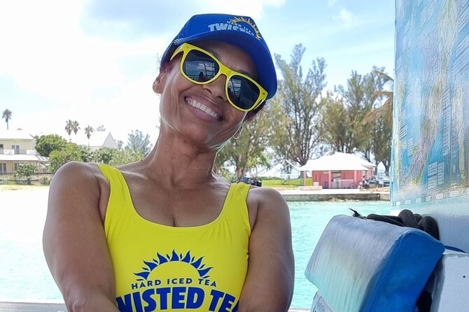 Twisted Tea Pontoon Party Boat in beautiful Bermuda - Key points to know before booking