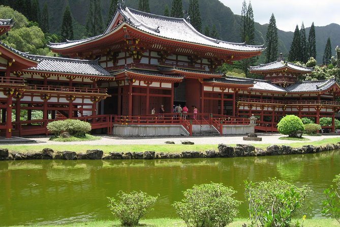 Uji: Private immersion into Kyoto's tea and reglious culture - Byodo-in Omotesando, where tea becomes part of the street