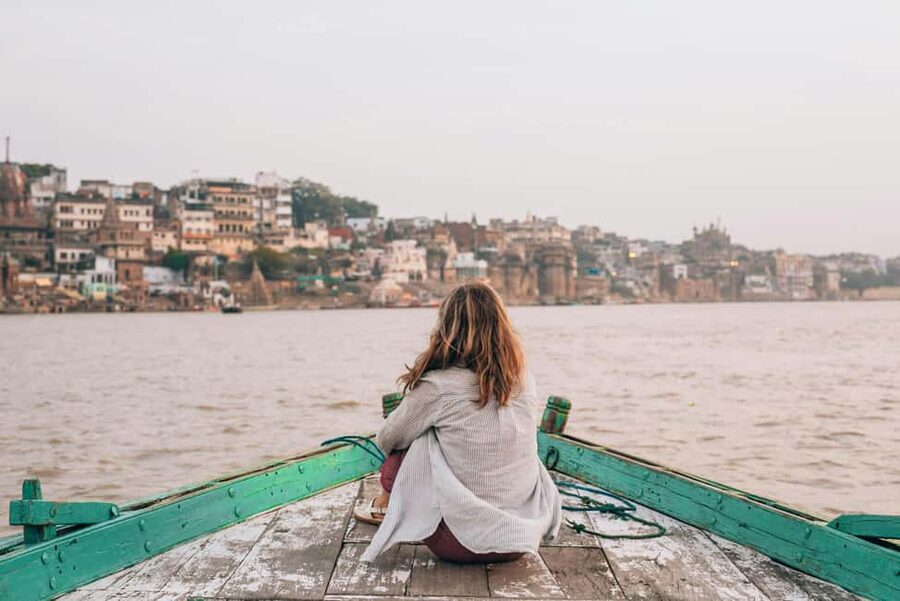 Varanasi: Sunrise Boat Ride with Masala Tea - Arti Ceremony - Understanding the ghats from the water