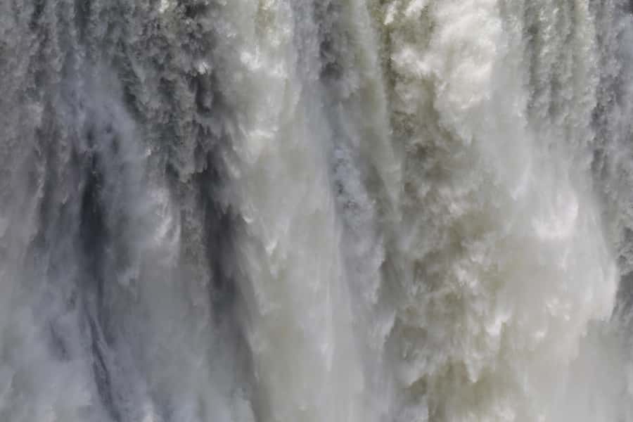 Victoria Falls Guided Tour with High Tea - FAQ