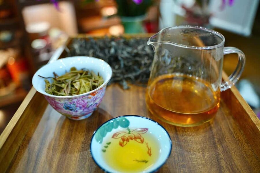 Vietnam Tea Tasting - Giang Egg Coffee & Train Street Visit - Key points at a glance