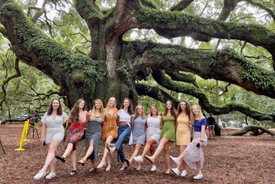 Wine Sippin’-Tea Drinkin’-Tree Huggin’ Lowcountry Sightseeing