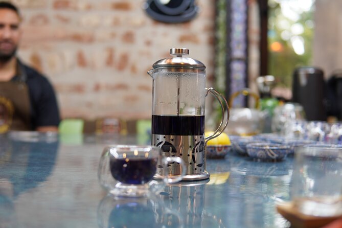 World Teas and Turkish Tea Brewing & Tasting Workshop in Istanbul - Five teas, five different lessons