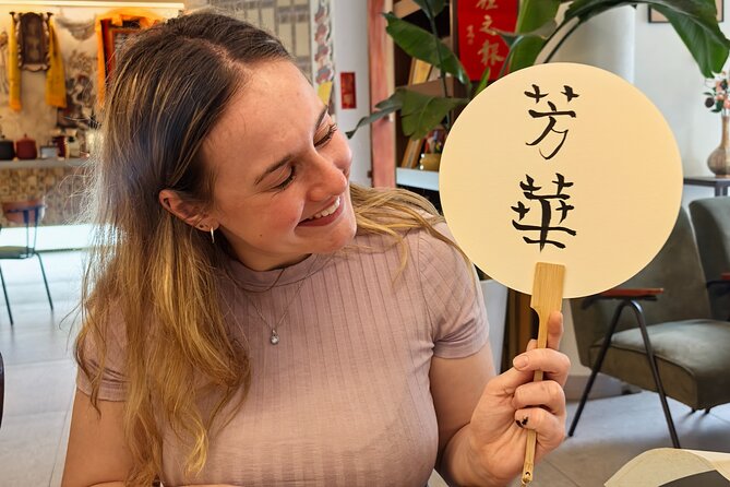 Xi'an Calligraphy & Tea Ceremony - Dive into Ink & Brush Artistry - Painting a fan, bookmarks, and a scroll