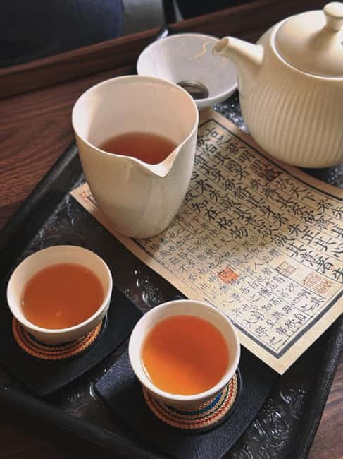 Xi'an Chinese Calligraphy Workshop: Ink Art & Tea Tasting - Why this Xi’an calligraphy class feels different