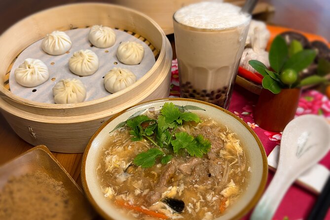 Xiao Long Bao, Pork thick soup, Bubble milk tea. Taiwan Traditional Light Meals Experience-B (Taipei Cooking Class) - Making Taipei’s soup dumplings by hand